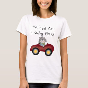 Gatos indo para lugares de carro vermelho camiseta