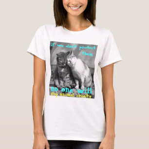 gatos que afagam a camisa animal da crueldade da