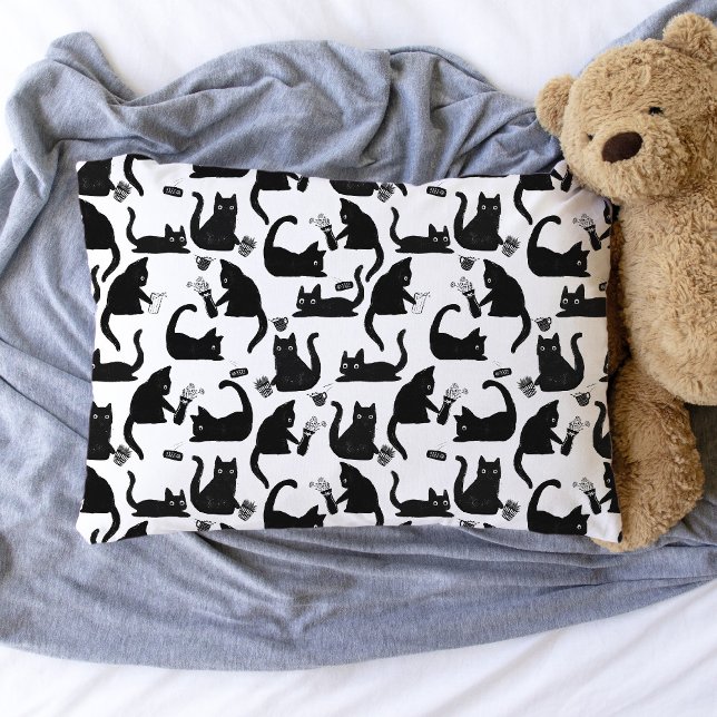 Gatos Ruins A Trancar Coisas (Bad Cats Knocking things over pillowcase)