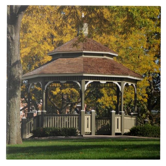 Gazebo No Outono (Frente)
