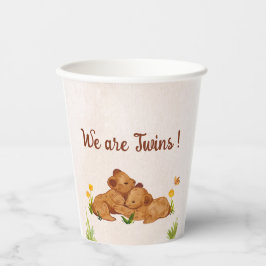 Gêmeos de papel neutro em chá de fraldas