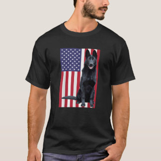 German shepherd Negro com Camisa de Bandeira dos E