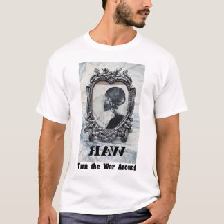 Gire a guerra em torno da camiseta