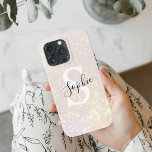 Glitter Moderno | Nome Personalizado & Inicial<br><div class="desc">Brilhe com brilho com esta capas de iphone inspirada no brilho na moda, com um nome inicial e personalizado de monograma chic em um roteiro elegante. Perfeito para as mulheres que seguem a moda que amam adicionar um toque pessoal às suas necessidades quotidianas. Este caso protetor e bonito Case-Mate faz...</div>