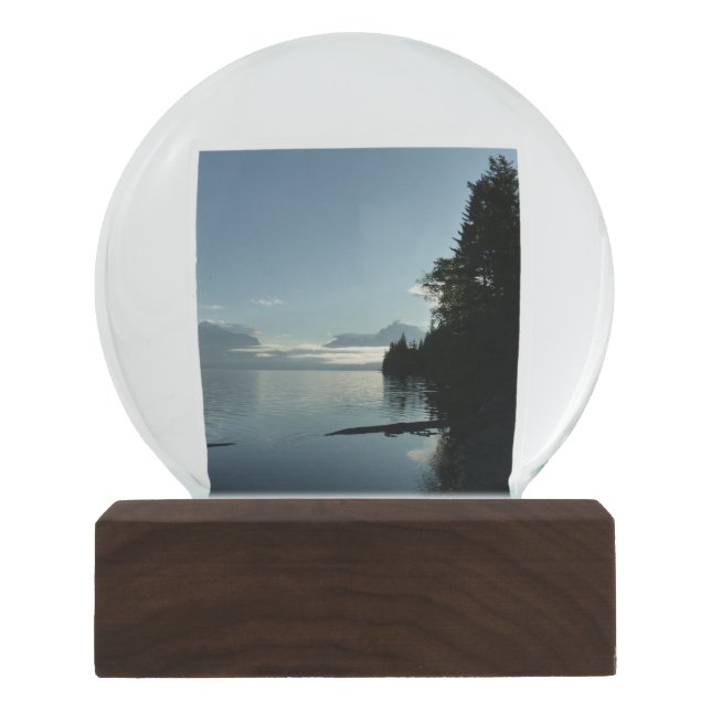 Globo De Neve Manhã no lago McDonald no Parque Nacional Glacier (Frente)