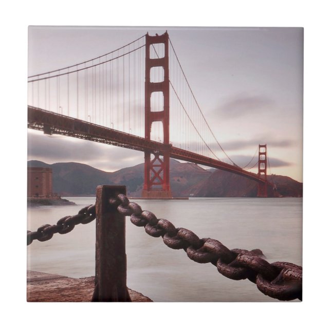 Golden gate bridge contra montanhas (Frente)