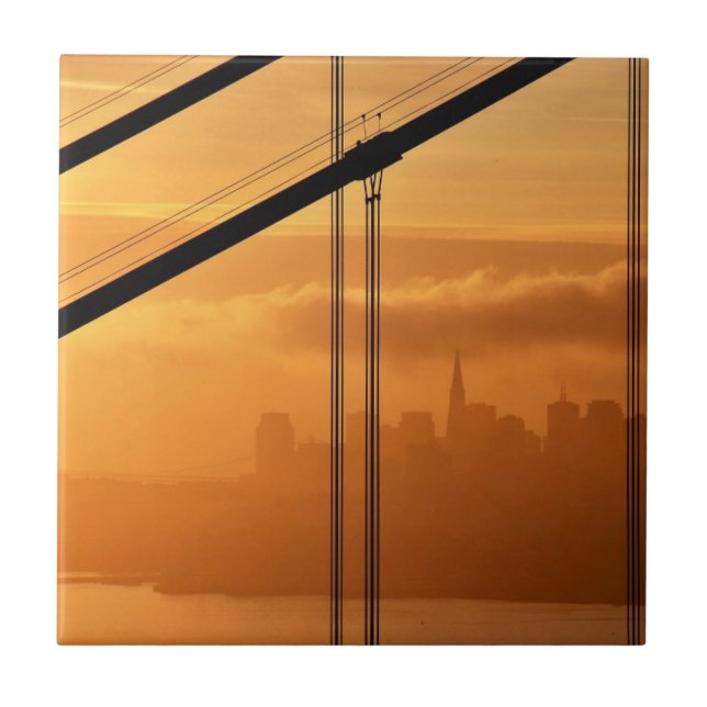 Golden gate bridge na frente do San Francisco (Frente)