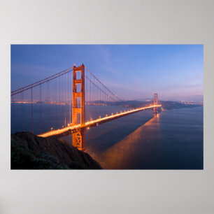 Golden gate bridge no impressão do por do sol