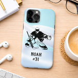 Goleiro de Hóquei no Gelo<br><div class="desc">Esta capa de iPhone temática de hóquei no gelo é perfeita para o seu atleta do ensino médio ou faculdade! Personalize com o nome e número do jogador desejado e dê como um presente único e memorável.</div>
