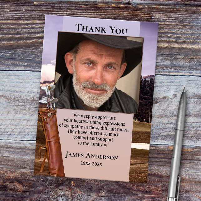 Golf Considerou Simpatia Cartões de agradecimentos (Heartfelt memorial or funeral photo Thank You card with golf clubs and golf course)