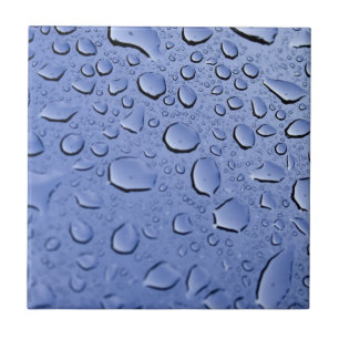 Gotas de água azul