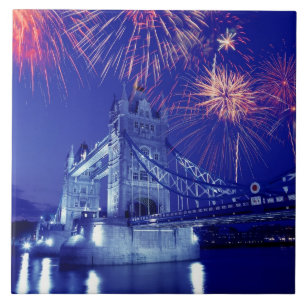Grã-Bretanha, Londres. Fogos de artifício sobre a