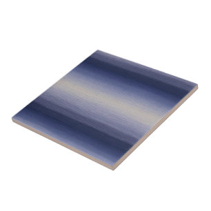 gradiente azul branco e roxo