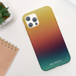 Gradiente retrorreflector com Capa de telefone de<br><div class="desc">Esta capa de telefone masculina apresenta um plano de fundo de gradação retrorreflector e um nome/texto na fonte serif. É o caso perfeito para quem quer um design mais masculino que se destaque. Adicione seu nome para personalizar este design. Também faz um maravilhoso presente de aniversário ou feriado.</div>