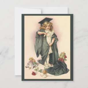 Graduação Antiga, Menina Vestindo um Chapéu e Beca