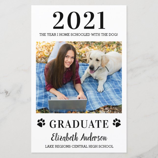 Graduação de Cão na Escola de Lar Engraçada no Orç (Frente)