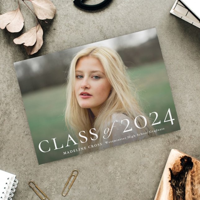 Graduação de Foto de Classe de Graduação Elegante (Elegant Class of 2024 Photo Graduation Announcement Magnetic Card.)