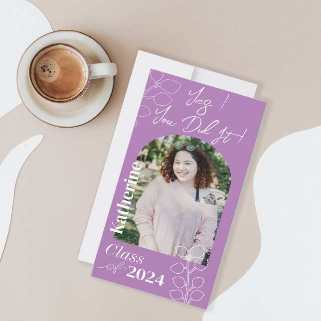 Graduação Folhagem Simples Lavanda ("Yes you did it !" modern simple graduation
card for your friends. )