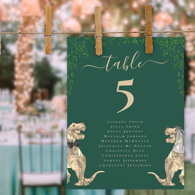 Gráfico de Mesas de Casamento do Dinossauro (Dinosaur wedding dark green table number chart card T-Rex dino bride and groom elegant script )