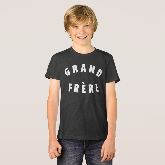 Grand Frère / Big Brother - Clássica T-Shirt (Frente Completa)