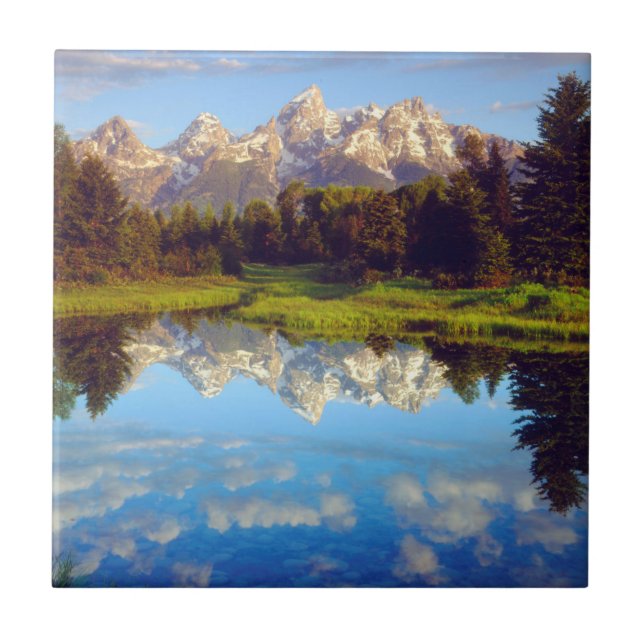 Grand Tetons refletidos no rio Snake (Frente)