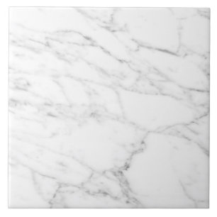 Grande azulejo de mármore branco com linhas de cin