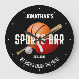 Grande Bar desportivo com equipamento desportivo, relógio