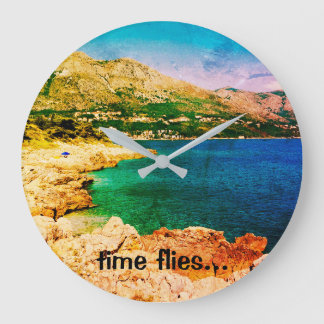 Grande Belo relógio redondo.