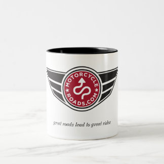 Grande caneca cerâmica com logotipo vermelho de
