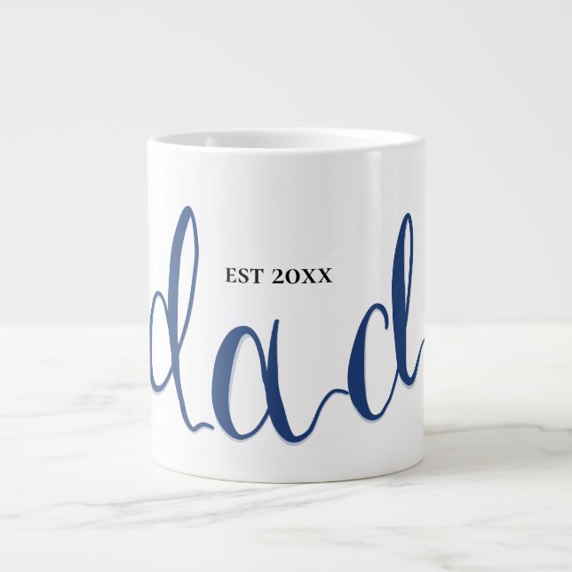 Grande Caneca de Café com Caligrafia do Ano de Fundação d (Frente)