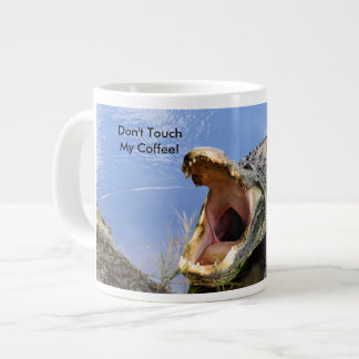Grande Caneca de Café com Rugido de Jacaré