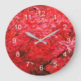 Grande Folhas vermelhas por todo o relógio