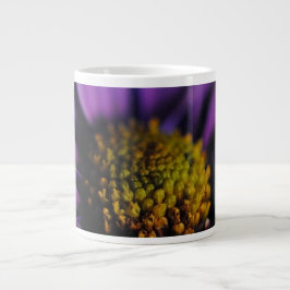 Grande O interior de uma Caneca de Café Jumbo Flor Roxa
