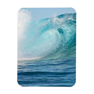 Grande onda oceânica quebrando ímã vertical