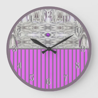 Grande Padrão Diamond no relógio roxo para trás
