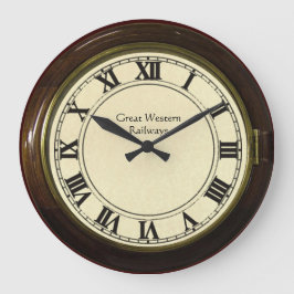 Grande relógio da estação ferroviária vintage