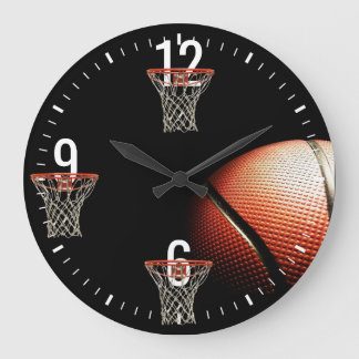 Grande relógio de basquete e cestas