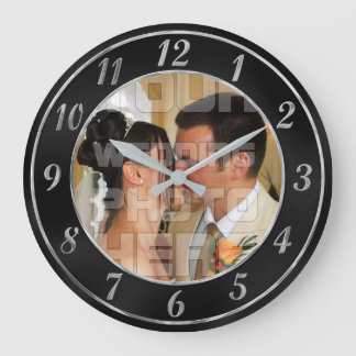 Grande Relógio de Fotos de Casamento Preto e Prateado Ele