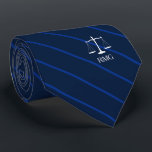 Gravata Advogado de Iniciais Personalizadas com Faixa de M<br><div class="desc">O marinho elegante desenha gravatas de justiça personalizadas.</div>