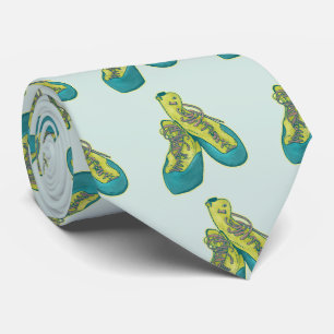 Gravata Alpinismo antigo com calçados