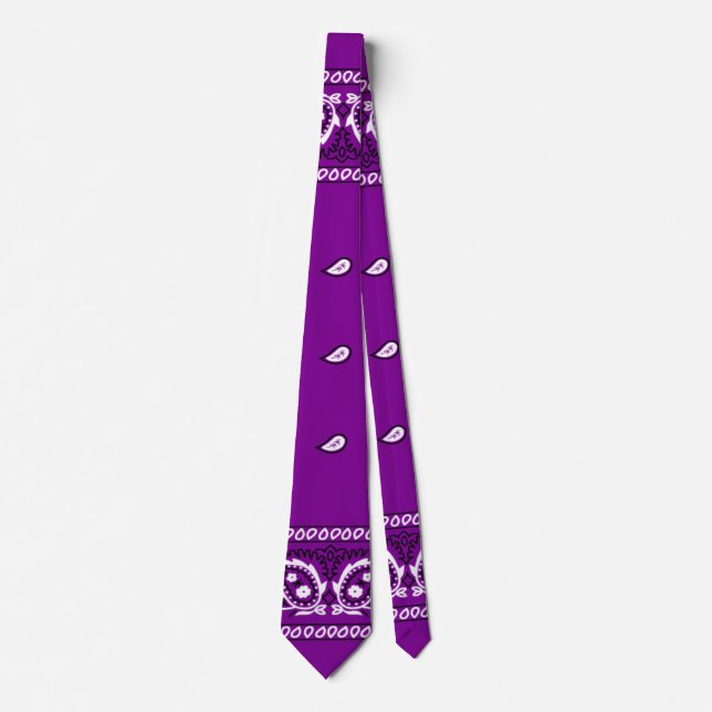 Gravata Bandana Roxo Pescoço (Frente)