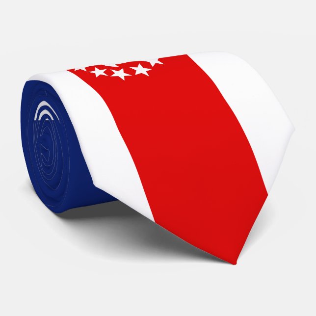 Gravata Bandeira do iate americano náutico fica na Marina (Rolled)