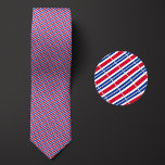 Gravata Bandeira do padrão da Costa Rica<br><div class="desc">Flag of Costa Rica Pattern Necktie destaca as cores nacionais do país a distância, usando uma design inteligente angular. Após uma inspeção mais atenta, o padrão repetitivo, sem descontinuidades, de bandeiras minúsculas mostra a bandeira nacional do país de uma forma esteticamente agradável.</div>