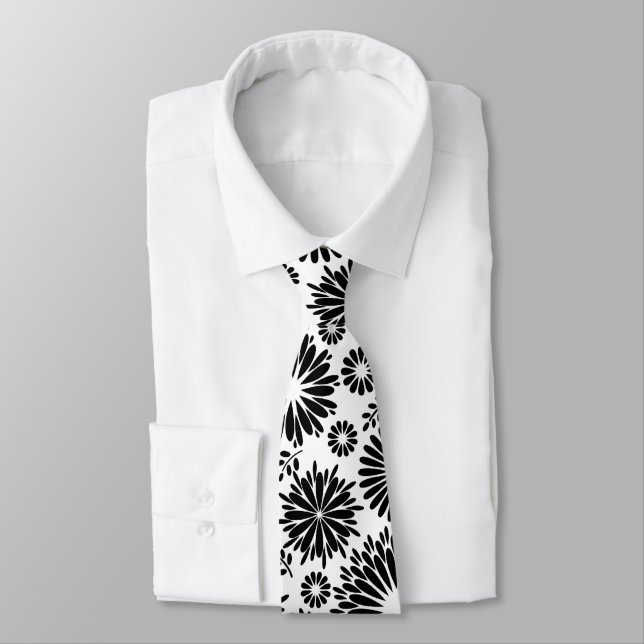 Gravata Boho Chic Preto Branco Flores Folclóricas e Explos (Amarrado)