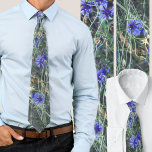 Gravata Campo de Cornflower<br><div class="desc">Lindas flores azuis com folhas verdes. Um padrão pacífico para a natureza e os amantes da jardinagem ou homens de olhos azuis.</div>