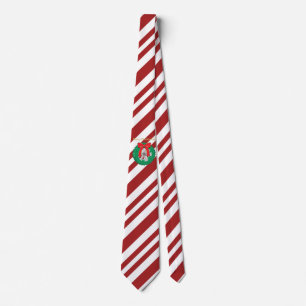 Gravata Candy Striped Merry Christmas Tire Wreath em um