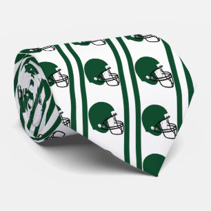 Gravata Capacete Verde de Futebol no Necktie Branco