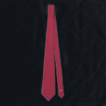 Gravata Casamento de Iniciais de Padrinhos de casamento e<br><div class="desc">Gravatas Vermelhas Burgundy para o noivo e seus padrinhos de casamento combinarem vários suites de casamento. Escondido atrás você pode personalizar facilmente as iniciais para que não haja erro em quem é a gravata de quem! A cor e a fonte das iniciais e também a cor da gravata podem ser...</div>