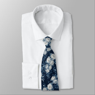 Gravata Casamento de Peônias em Cascata Azul Marinho Branc