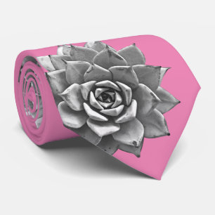 Gravata Cinza de Sucultura de Aquarela a Rosa